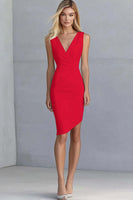 Laden Sie das Bild in den Galerie-Viewer, Elfenbein Asymmetrisches Arbeitskleid aus Satin mit V-Ausschnitt