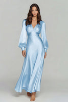 Laden Sie das Bild in den Galerie-Viewer, Champagner Satin V-Ausschnitt A-Linie Langes Ballkleid