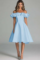 Laden Sie das Bild in den Galerie-Viewer, Weißes Schulterfreies Brautkleid in A-Linie mit Rüschen