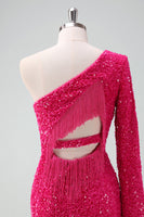 Laden Sie das Bild in den Galerie-Viewer, Glitzerndes fuchsia Ein Schulter Pailletten Enges kurzes Abiballkleid mit Fransen