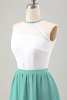 Laden Sie das Bild in den Galerie-Viewer, Eukalyptus A Linie gestuftes langes Brautjungfernkleid mit Rüschen und Spitze