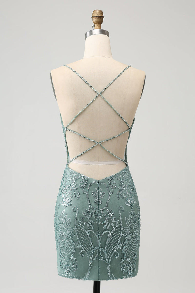 Laden Sie das Bild in den Galerie-Viewer, Grünes figurbetontes kurzes Abiballkleid mit Perlen und kreuz und quer überkreuztem Rücken