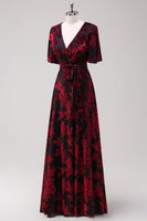 Laden Sie das Bild in den Galerie-Viewer, Burgundy A Linie Samt Langes Ballkleid