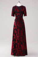 Laden Sie das Bild in den Galerie-Viewer, Burgundy A Linie Samt Langes Ballkleid