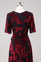 Laden Sie das Bild in den Galerie-Viewer, Burgundy A Linie Samt Langes Ballkleid