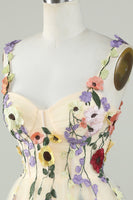 Laden Sie das Bild in den Galerie-Viewer, A Linie Spaghetti Träger Champagner Kurzes Abschlussballkleid mit Applikationen