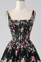 Laden Sie das Bild in den Galerie-Viewer, Charmantes A-Linie Korsett Ballkleid mit quadratischem Ausschnitt und Applikationen