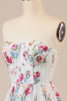 Laden Sie das Bild in den Galerie-Viewer, Tüll trägerlos Pinsel Schleppe Elfenbein langes Brautkleid mit Stickerei