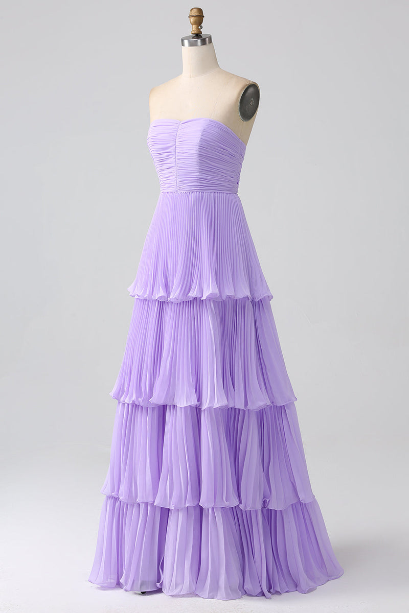 Laden Sie das Bild in den Galerie-Viewer, Trägerloses A-Linie Lila Plissiertes Chiffon Plus Size Langes Brautjungfernkleid mit Rüschen