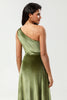 Laden Sie das Bild in den Galerie-Viewer, Eine Schulter A Linie Samt Grünes Brautjungfernkleid mit Schlitz