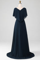 Laden Sie das Bild in den Galerie-Viewer, Marineblaues A-Linie V-Ausschnitt Übergröße Chiffon Mutter der Braut Kleid mit Rüschen