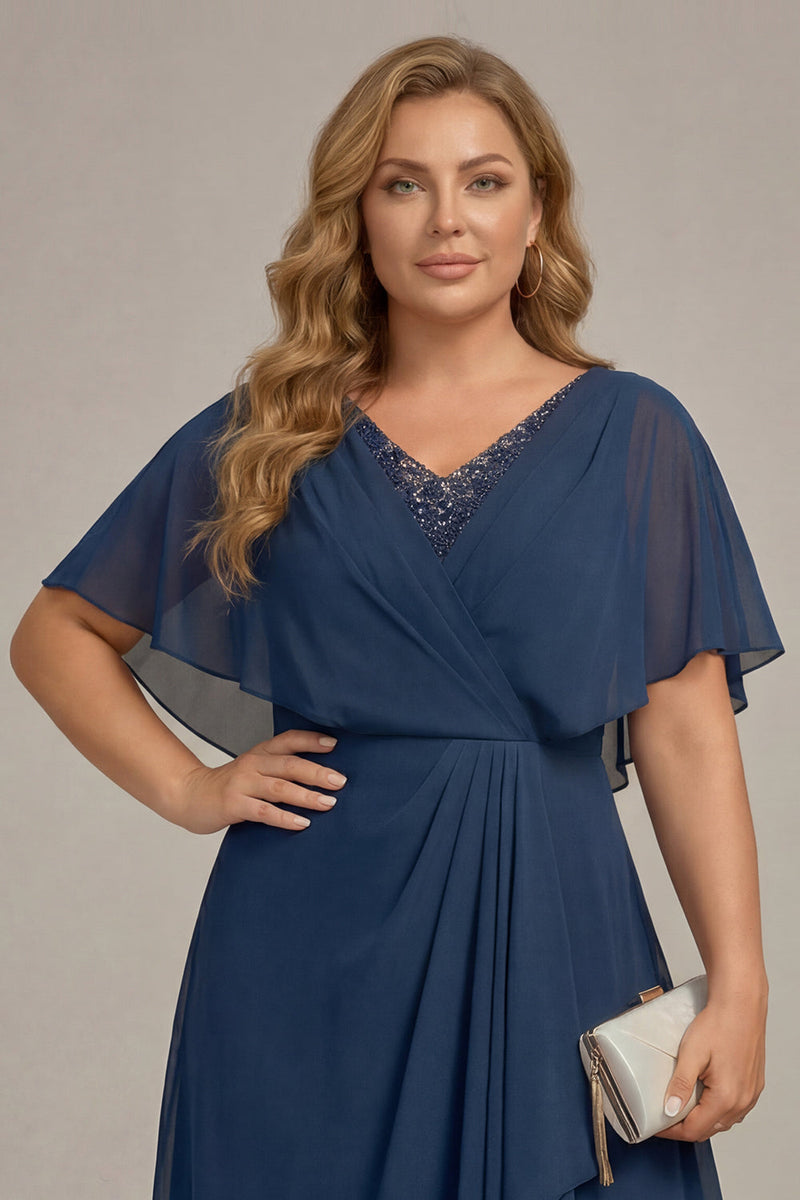 Laden Sie das Bild in den Galerie-Viewer, Marineblaues A-Linie V-Ausschnitt Übergröße Chiffon Mutter der Braut Kleid mit Rüschen
