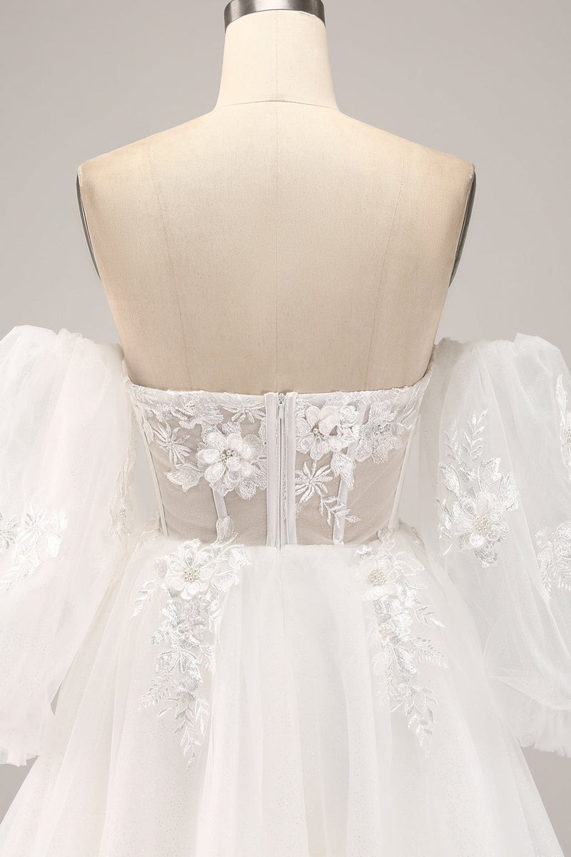 Laden Sie das Bild in den Galerie-Viewer, Schulterfreies Brautkleid aus Tüll mit Applikationen
