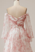 Laden Sie das Bild in den Galerie-Viewer, Elfenbein blume A-Linie schulterfreies plissiertes Brautkleid mit langen Ärmeln