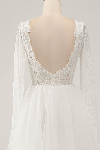 Elegantes Elfenbein Brautkleid mit langen Ärmeln und Spitze
