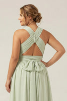 Laden Sie das Bild in den Galerie-Viewer, Dusty Sage A-Linie Chiffon Plissiertes Übergröße Brautjungfernkleid mit Schlitz