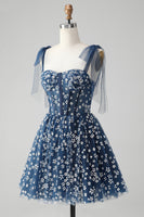 Laden Sie das Bild in den Galerie-Viewer, Marineblaues kurzes Cocktailkleid mit Spaghettiträgern