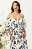 Laden Sie das Bild in den Galerie-Viewer, Weißes blaues Blume Boho Brautjungfernkleid