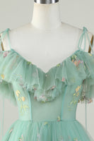 Laden Sie das Bild in den Galerie-Viewer, Lavendel schulterfreies Korsett Cocktailkleid mit Rüschen