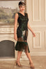 Laden Sie das Bild in den Galerie-Viewer, Schwarzes grünes Paillettenkleid mit Fransen aus den 1920er Jahren