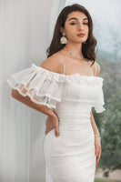 Laden Sie das Bild in den Galerie-Viewer, Weißes figurbetontes kurzes Abschlusskleid mit Rüschen