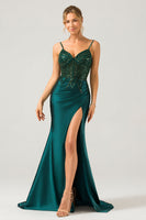 Laden Sie das Bild in den Galerie-Viewer, Glitzerndes dunkelgrünes Meerjungfrauen Pailletten Plissee Korsett langes Ballkleid mit Schlitz