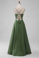 Laden Sie das Bild in den Galerie-Viewer, Grünes langes Satin Brautjungfernkleid mit Spaghettiträgern