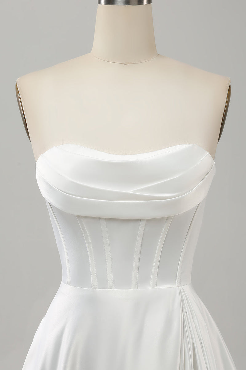 Laden Sie das Bild in den Galerie-Viewer, Elegantes A-Linie weißes trägerloses Brautkleid mit Schlitz