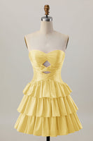 Laden Sie das Bild in den Galerie-Viewer, Orange A-Linie Trägerloses Gestuftes Abiballkleid mit Perlenstickerei