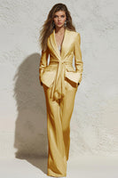 Laden Sie das Bild in den Galerie-Viewer, Weiße 2-teilige Business-Anzüge mit gerafftem Revers und Schärpe