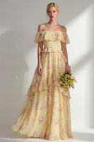 Laden Sie das Bild in den Galerie-Viewer, A-linienförmiges, gelbes, pinkes Chiffon-Chiffon-Brautjungfernkleid mit Rüschen