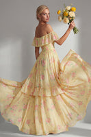Laden Sie das Bild in den Galerie-Viewer, A-linienförmiges, gelbes, pinkes Chiffon-Chiffon-Brautjungfernkleid mit Rüschen