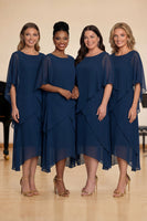 Laden Sie das Bild in den Galerie-Viewer, Marineblaues Chiffon A-Linie Bootsausschnitt Midi Chor Kleid