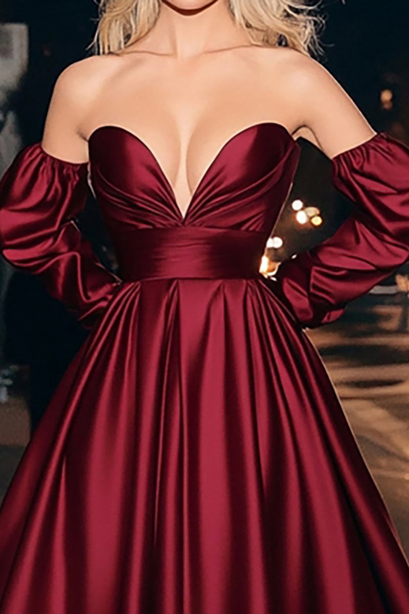Laden Sie das Bild in den Galerie-Viewer, Burgundy Trägerloses Gerafftes A-Linie Ballkleid aus Satin mit Schlitz