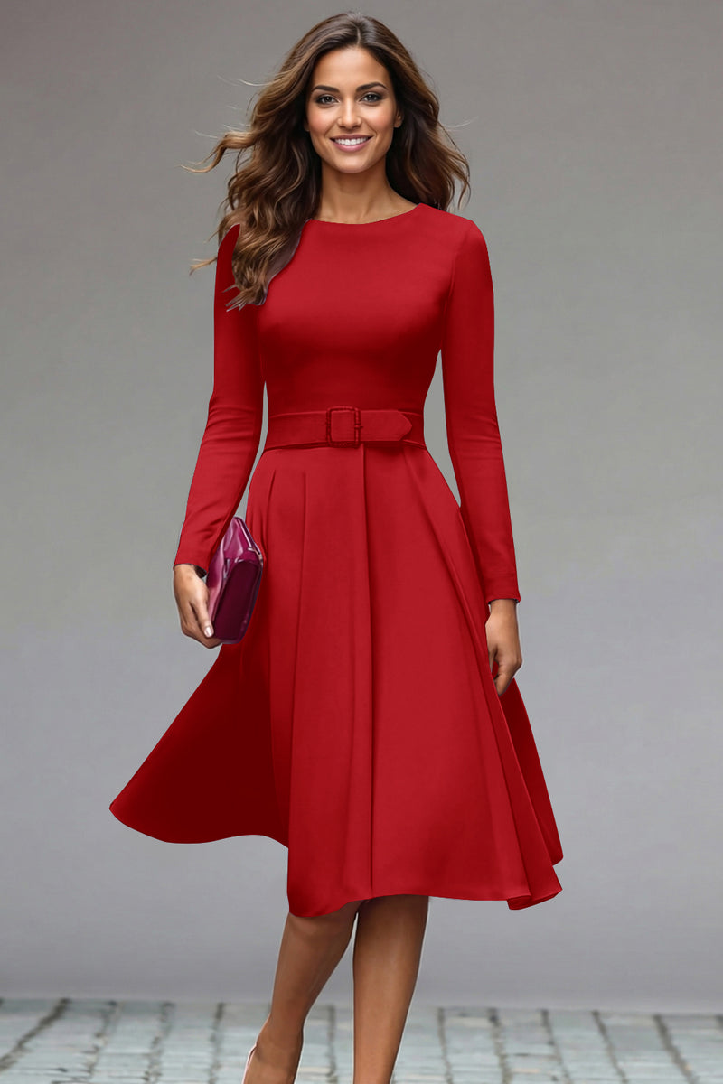 Laden Sie das Bild in den Galerie-Viewer, Flieder A-Linie Midikleid mit Rundhalsausschnitt und Gürtel