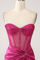 Laden Sie das Bild in den Galerie-Viewer, Fuchsia Mermaid Herzausschnitt Plissee Langes korsett Satin Ballkleid mit Schlitz