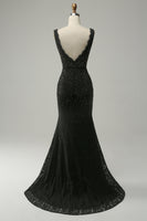 Laden Sie das Bild in den Galerie-Viewer, Meerjungfrau Tiefer V Ausschnitt Schwarz Spitze Langes Ballkleid mit Perlen