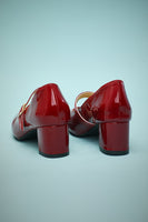 Laden Sie das Bild in den Galerie-Viewer, Rote Träger Retro Absätze