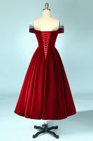 Laden Sie das Bild in den Galerie-Viewer, Burgundy Schulterfreies Samtkleid