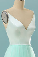 Laden Sie das Bild in den Galerie-Viewer, Langes Tüll Mintgrün Ballkleid