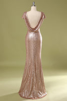 Laden Sie das Bild in den Galerie-Viewer, Pailletten Rückenfrei Ballkleid