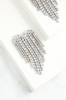 Laden Sie das Bild in den Galerie-Viewer, Silber Kristall Tropfen Ohrringe