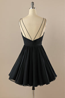 V-Ausschnitt Kleine schwarze Kleid