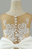 Laden Sie das Bild in den Galerie-Viewer, Champagner A Linie Tüll Blumenmädchen Kleid mit Schleife