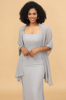 Laden Sie das Bild in den Galerie-Viewer, Graues Mermaid Brautjungfernkleid mit Stola