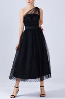 Laden Sie das Bild in den Galerie-Viewer, Schwarz Eine Schulter Partykleid