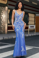 Laden Sie das Bild in den Galerie-Viewer, Trendiges Meerjungfrau V-Ausschnitt Hellblaues langes Ballkleid mit Applikationen und Schlitz