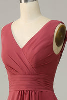 Laden Sie das Bild in den Galerie-Viewer, V-Ausschnitt Wüstenrose ärmelloses Chiffon langes Brautjungfernkleid