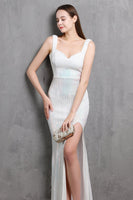 Laden Sie das Bild in den Galerie-Viewer, Gold Meerjungfrau Pailletten V Hals Ballkleid