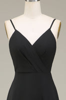 Laden Sie das Bild in den Galerie-Viewer, A-Linie Spaghettiträger Schwarzes Chiffon langes Brautjungfernkleid